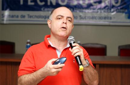 País investe pouco em pesquisa sobre cana-de-açúcar
