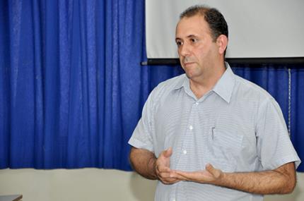 Estudo sugere reavaliar formação de professor de matemática