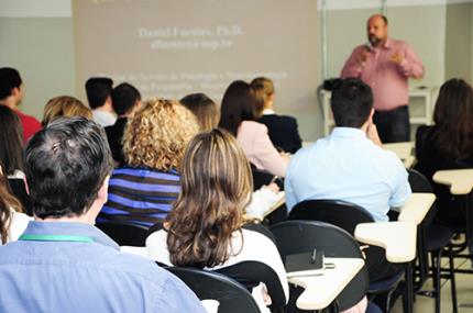 Doutor da USP palestra sobre distúrbios de aprendizagem
