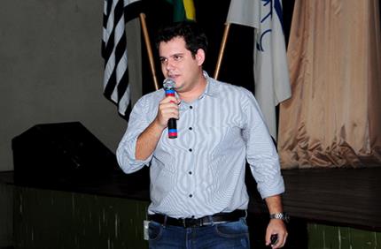 Palestra aborda serviço público em Odontologia