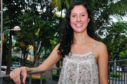 Filha de hondurenho com brasileira faz intercâmbio na Europa