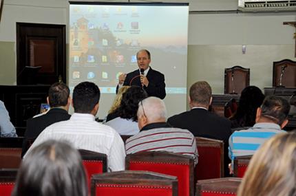 Atividade do curso de Direito integra calouros e familiares 