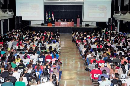 Palestrante dá dicas de estudo para acadêmicos de Direito