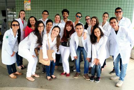 Biomedicina aplica teste de colesterol em pacientes de UBS